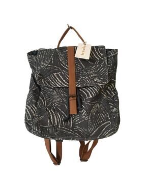 NWT lu & elle Paradise Palm Backpack Gray, White Interior Pockets Drawcord Close